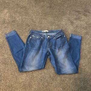 Levi skinny jegging jeans, size 5